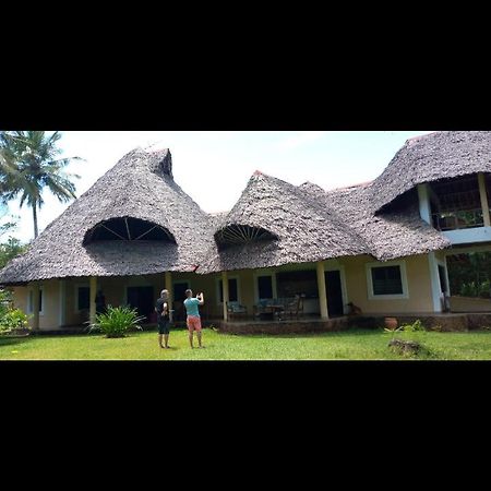Diani Beach-Villa Kirsch Galu Εξωτερικό φωτογραφία