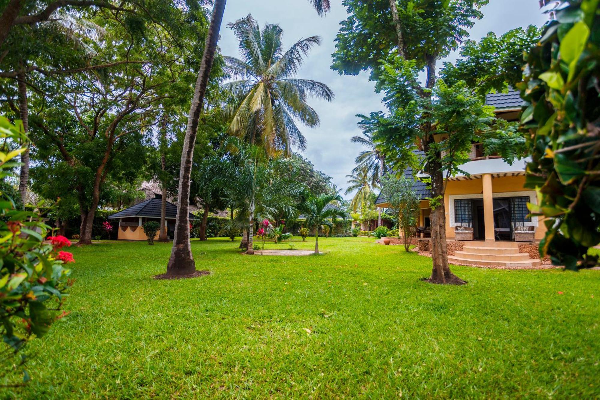 Diani Beach-Villa Kirsch Galu Εξωτερικό φωτογραφία
