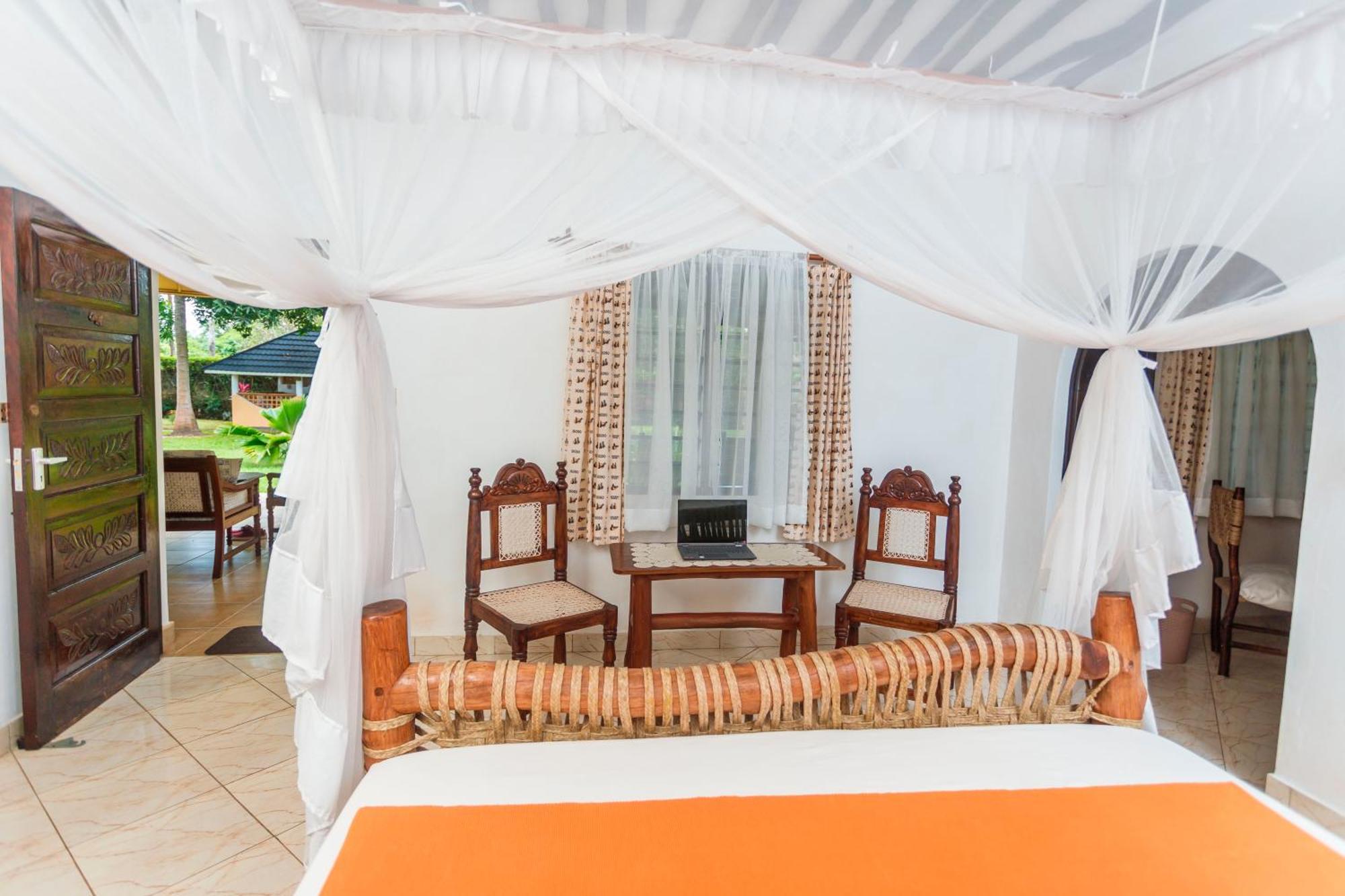 Diani Beach-Villa Kirsch Galu Εξωτερικό φωτογραφία
